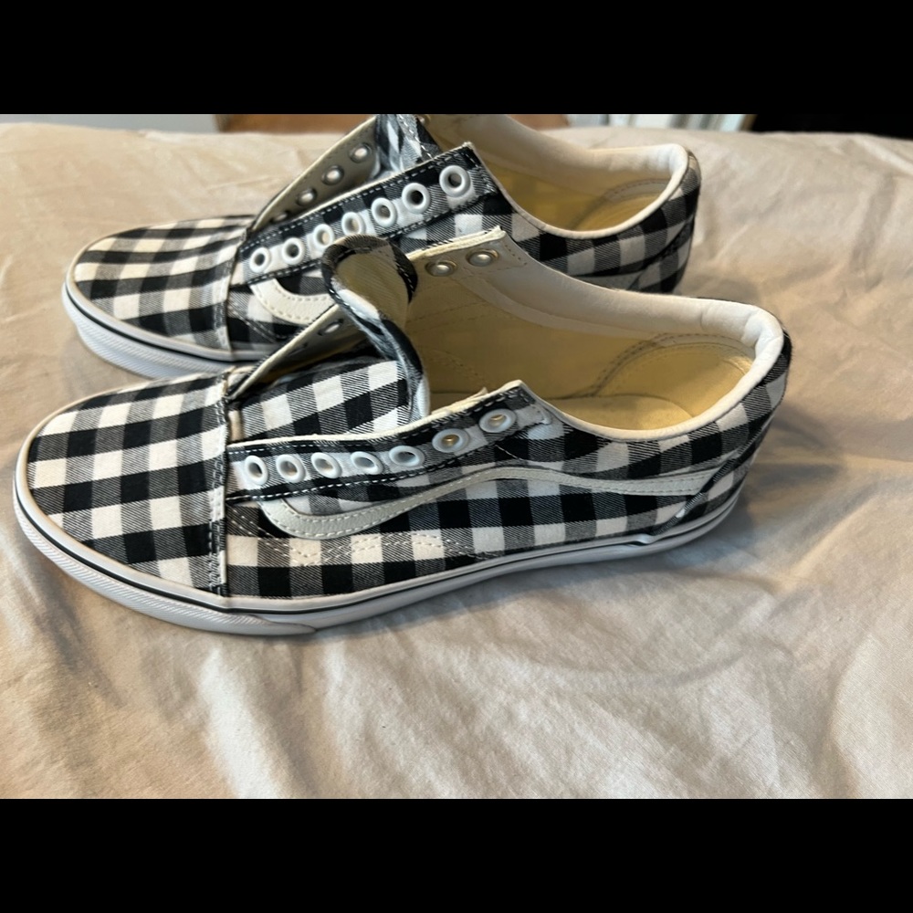 Vans - Picture 3 of 4